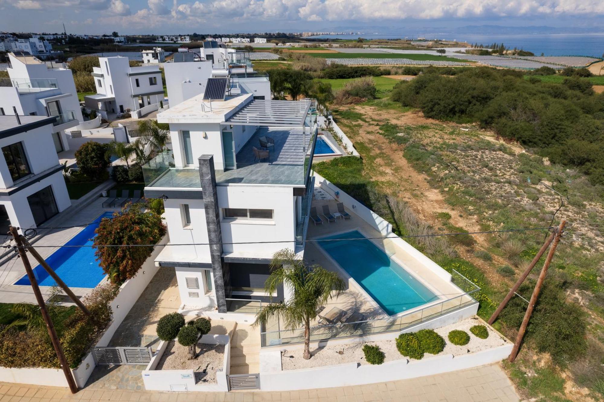 Seaside Luxury Villa Паралимни Экстерьер фото